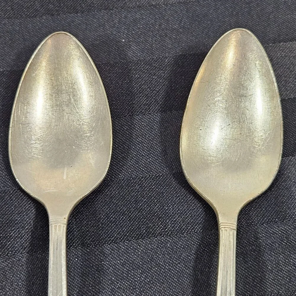 Vintage Oneida‎ Community Plate Silverplate 4 Teaspoons Coronation Pattern